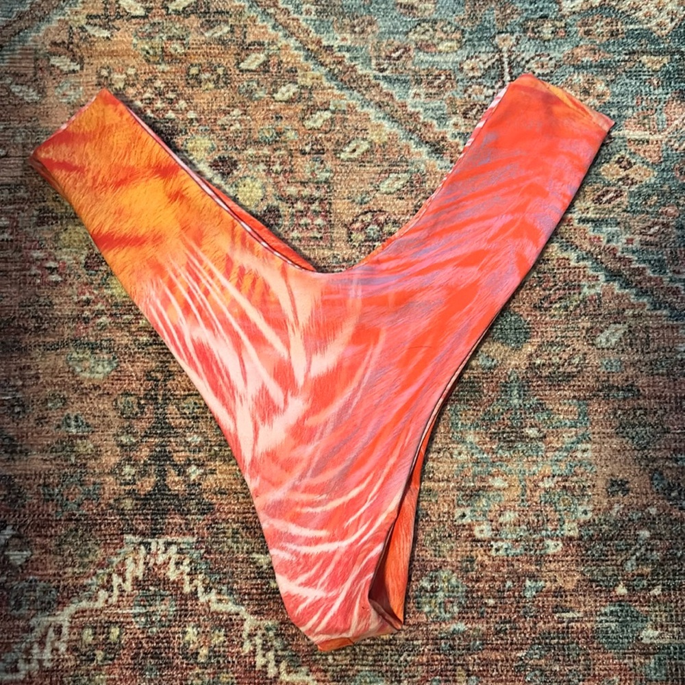 Skati bikini bottom